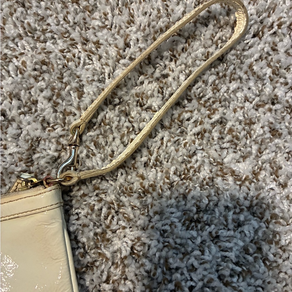 Dooney & Bourke Cream Leather Wristlet - Picture 3 of 4